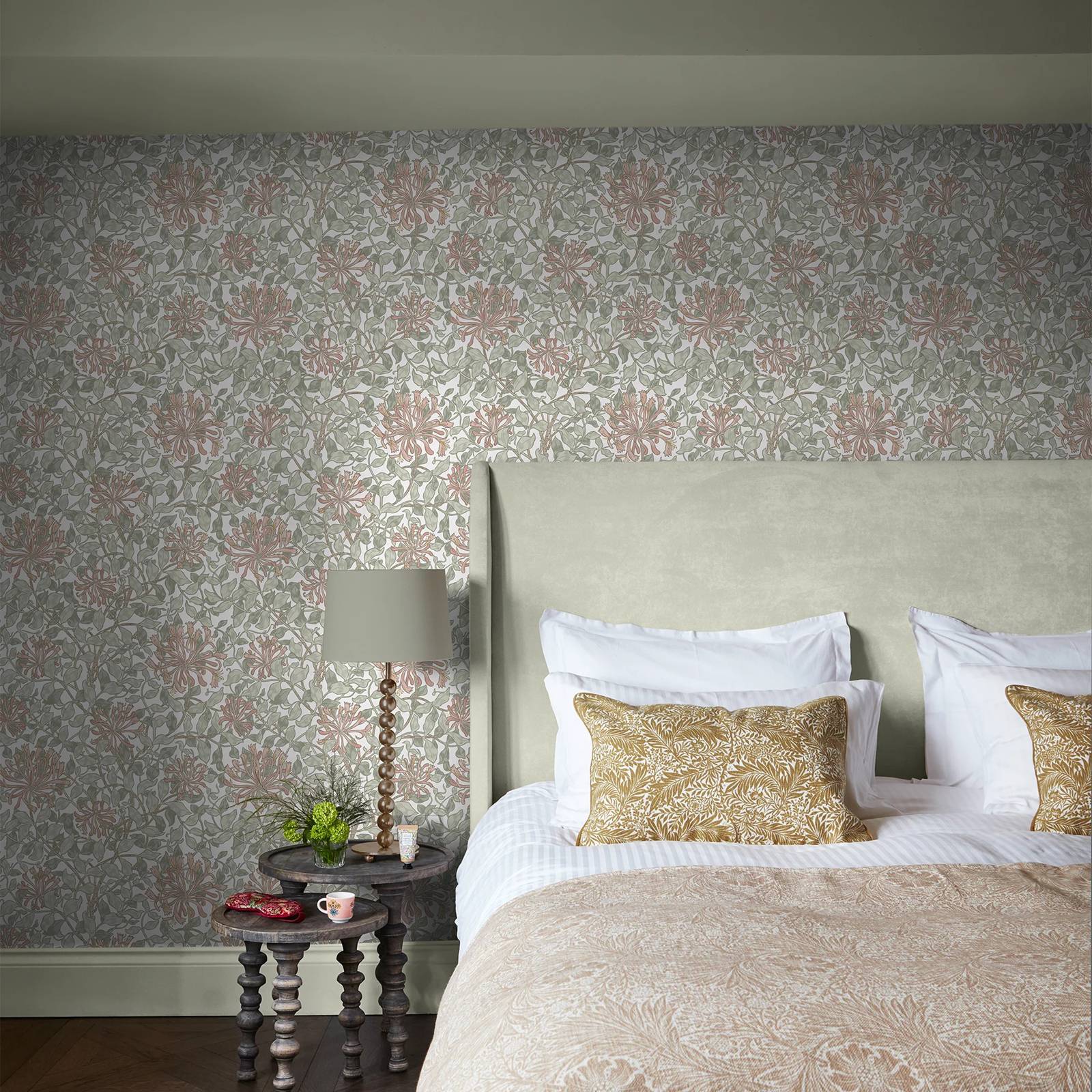 William Morris Honeysuckle May - Herbal Wallpaper review and price